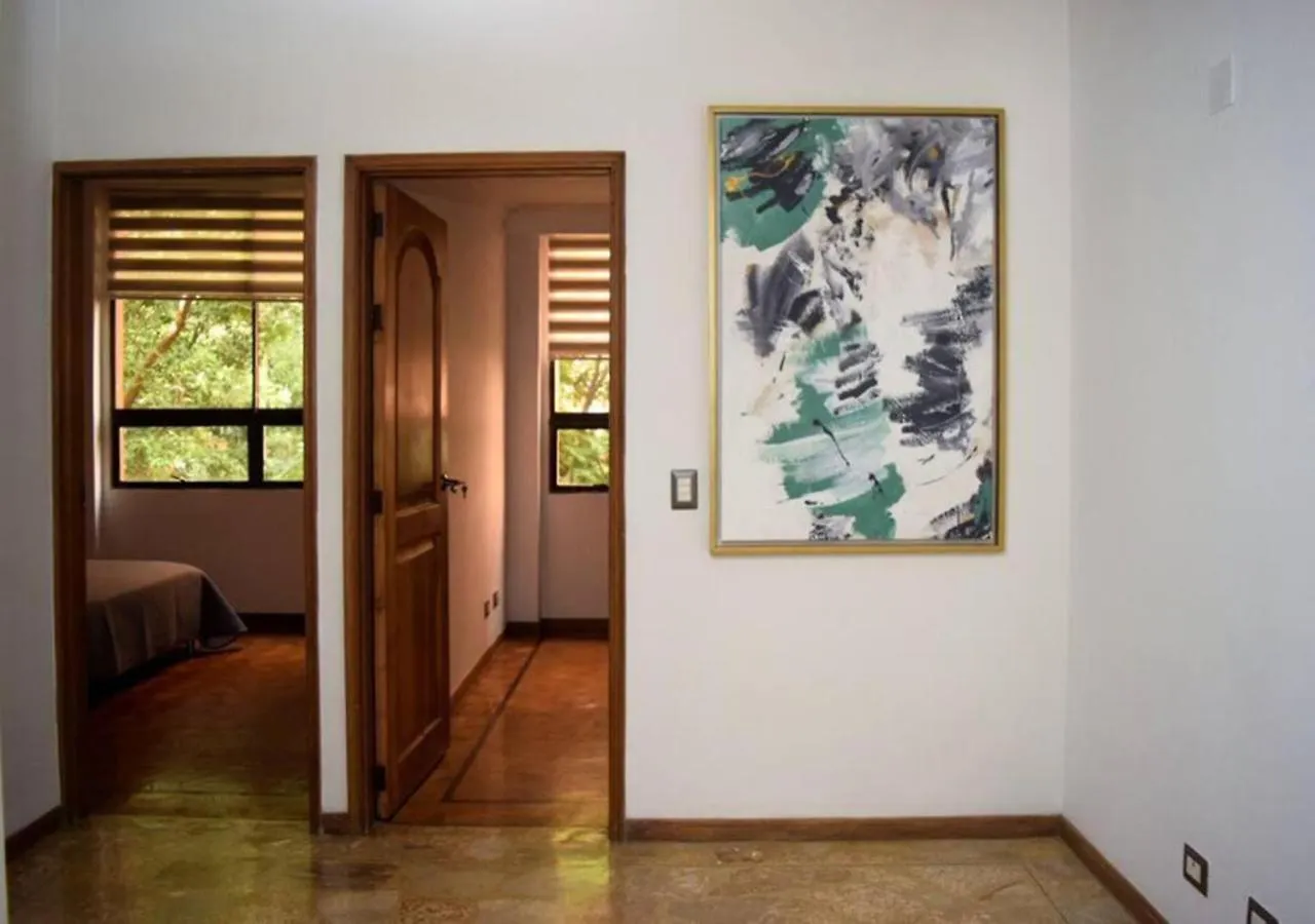 Amazing 3 Bedroom Apartment In El Poblado Медельин 0*,