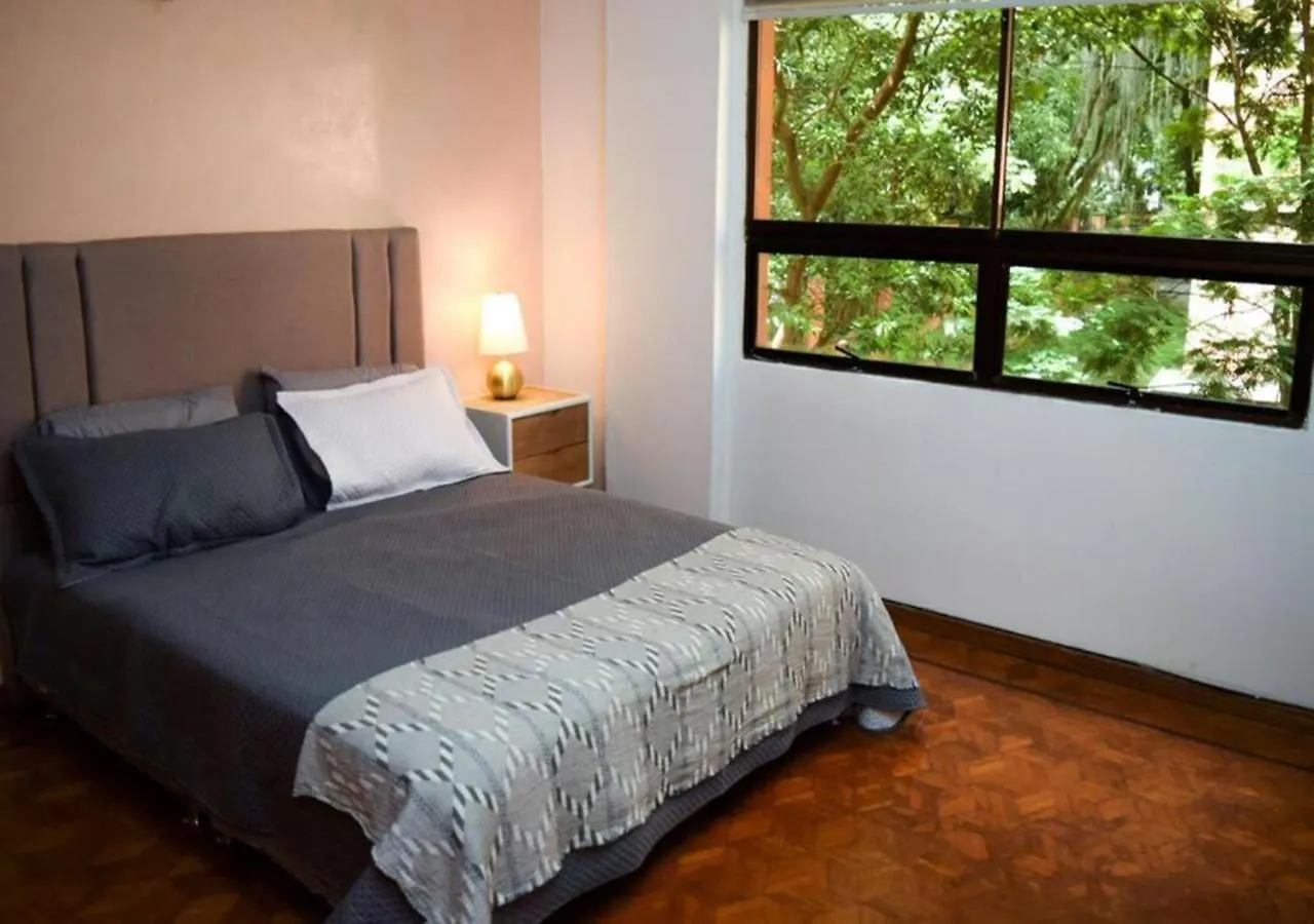 Amazing 3 Bedroom Apartment In El Poblado Медельин