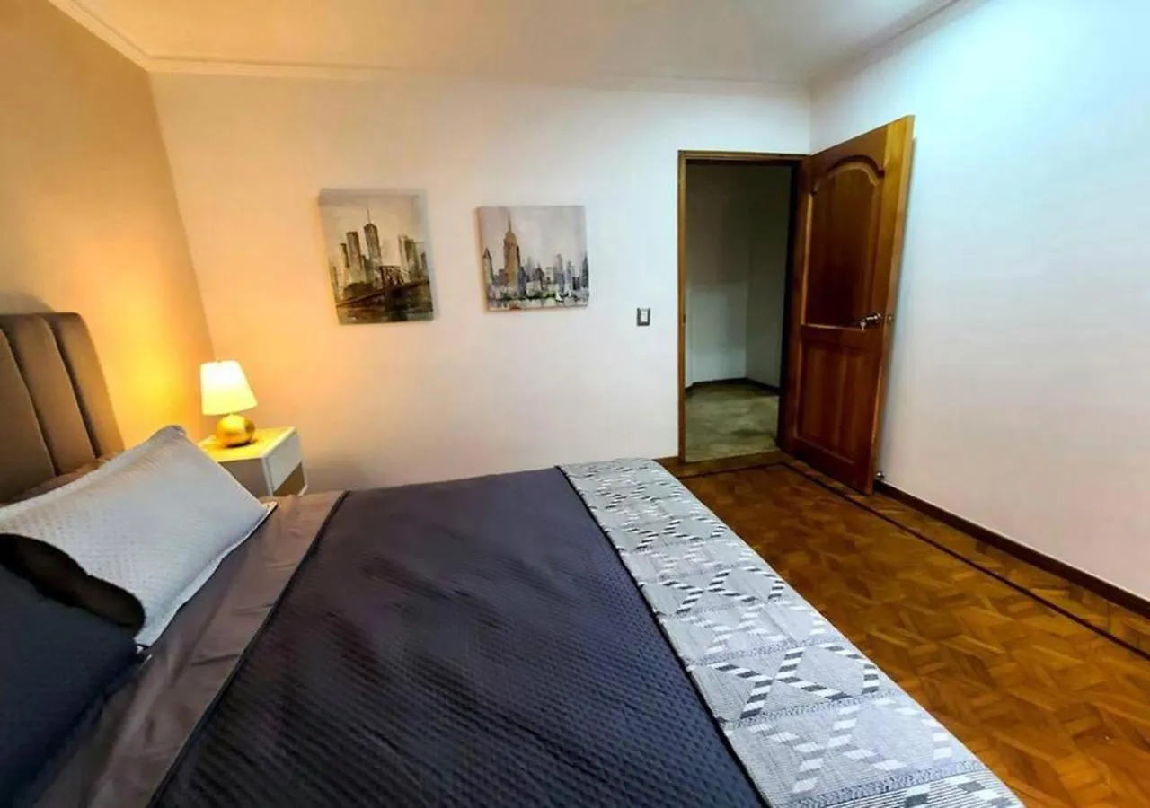 Amazing 3 Bedroom Apartment In El Poblado Медельин