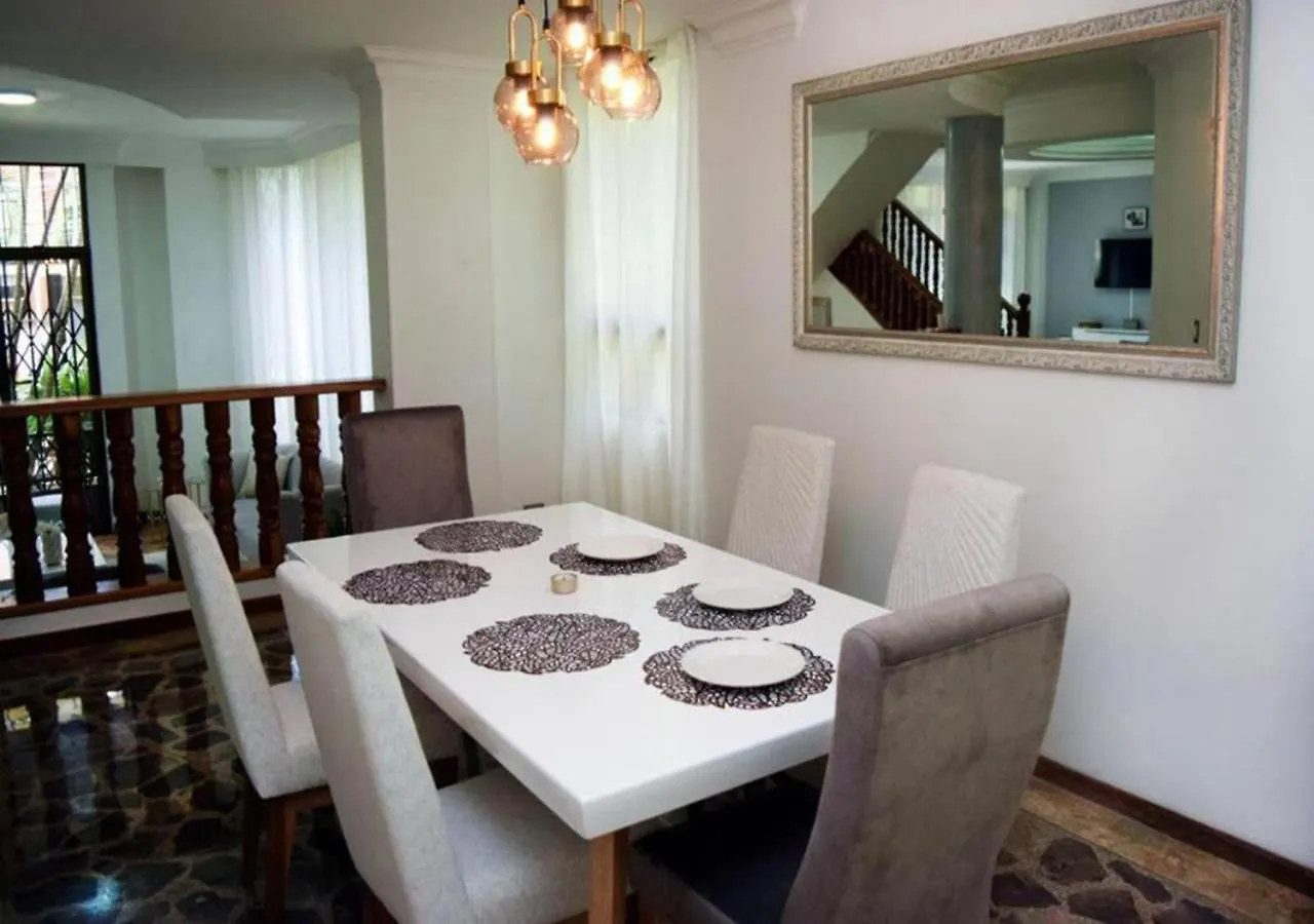 Amazing 3 Bedroom Apartment In El Poblado Medellín Kolumbie